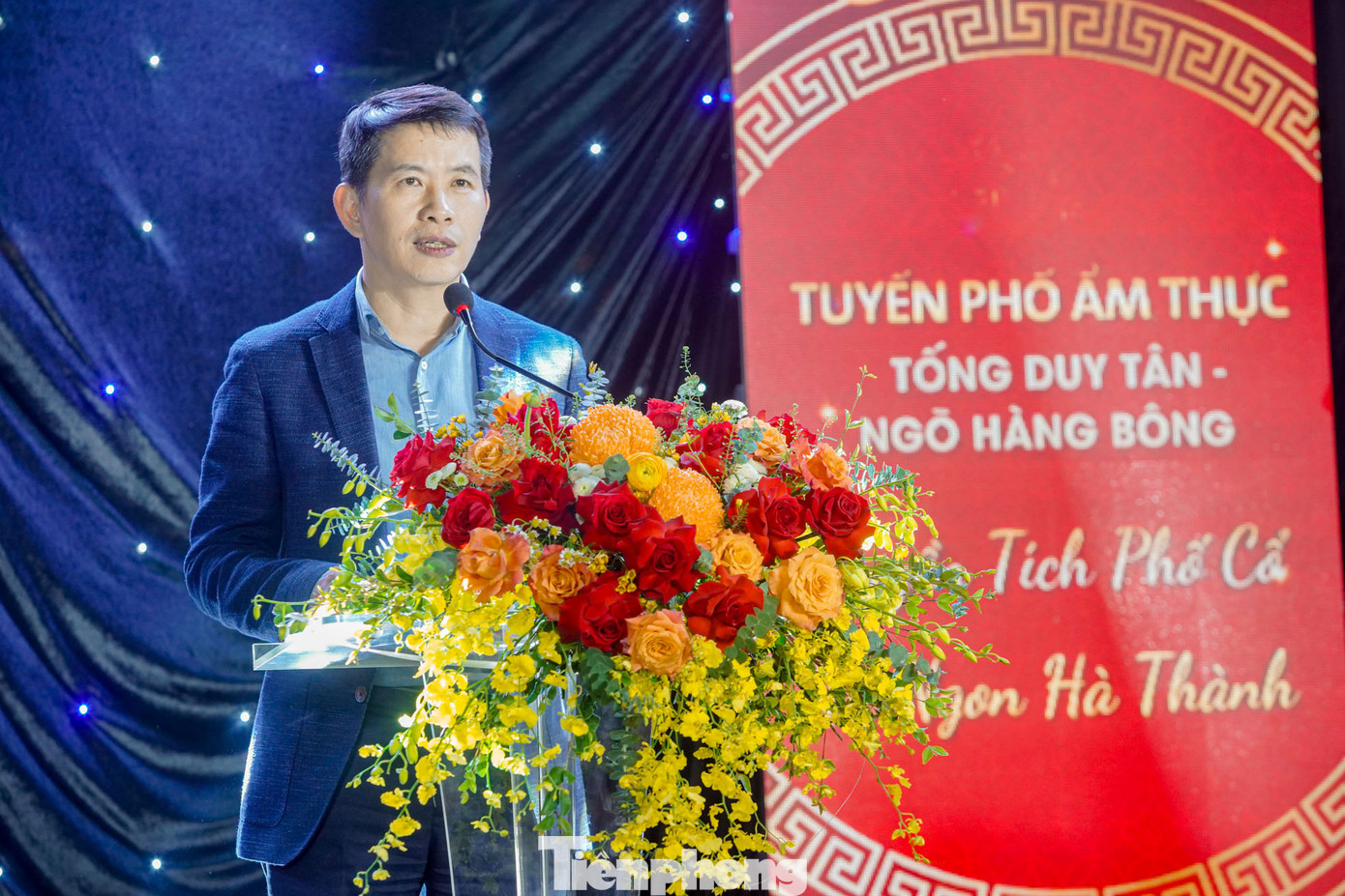 Phát biểu tại buổi lễ, Chủ tịch UBND quận Hoàn Kiếm Phạm Tuấn Long cho biết, tuyến phố ẩm thực Tống Duy Tân - ngõ Hàng Bông từ một con phố nhỏ mang đậm nét truyền thống ẩm thực, khu phố đã được quy hoạch, cải tạo đồng bộ, với không gian hiện đại, xanh, sạch, đẹp, trở thành điểm đến lý tưởng cho nhân dân và du khách khi tới thăm Thủ đô.