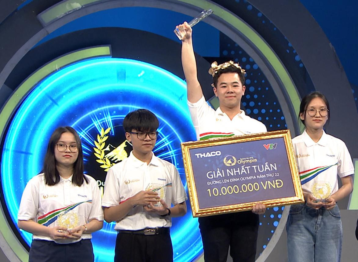 Minh Khoa giành được vòng nguyệt quế trận tuần 2 tháng 2 quý I. Ảnh: FBCT