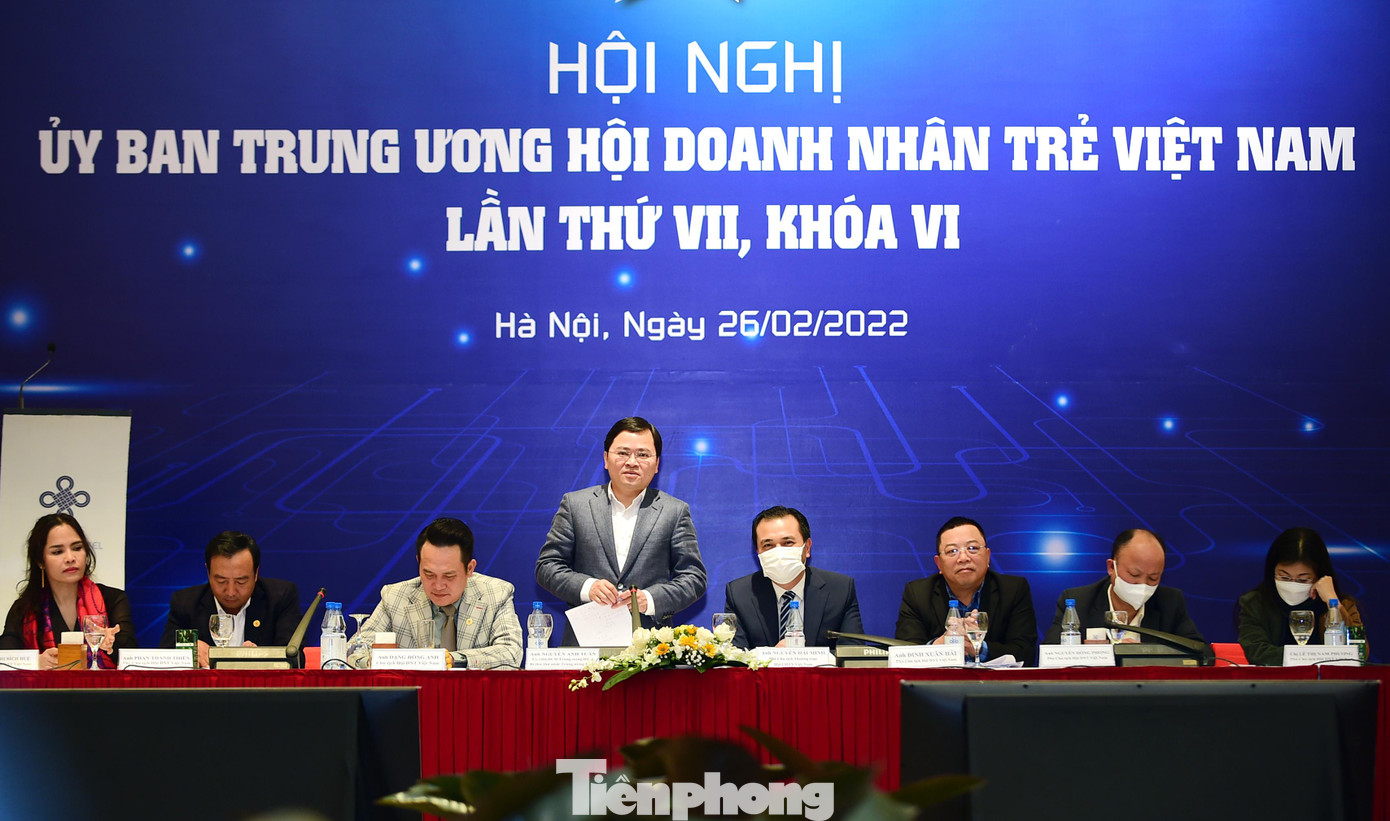 Anh Nguyễn Anh Tuấn phát biểu tại hội nghị. Ảnh: Xuân Tùng Anh Nguyễn Anh Tuấn phát biểu tại hội nghị. Ảnh: Xuân Tùng