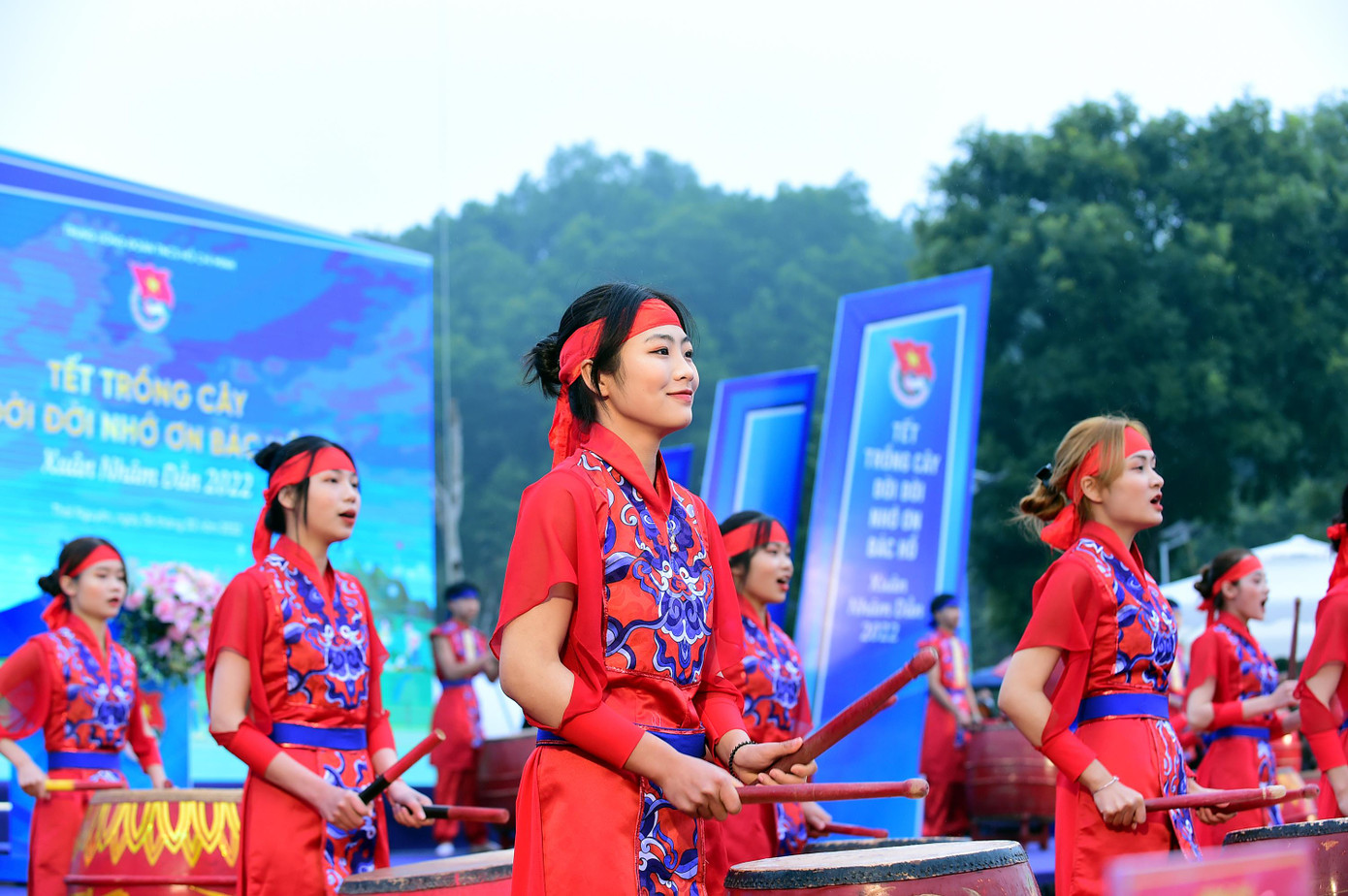 Màn trống hội chào mừng lễ phát động Màn trống hội chào mừng lễ phát động