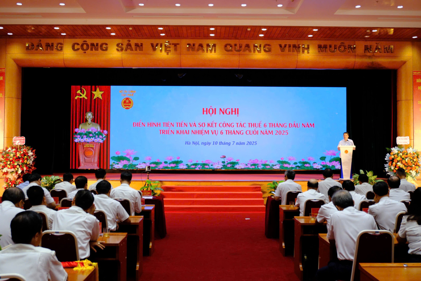 Ngành thuế sơ kết công tác 6 tháng đầu năm.