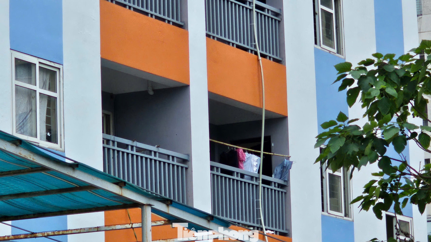 Cũng theo lãnh đạo Ban Quản lý dự án đầu tư xây dựng quận Hoàng Mai, chi phí để thực hiện việc chỉnh trang, cải tạo 3 tòa nhà tái định cư này khoảng 40 tỷ đồng từ ngân sách của quận; việc chỉnh trang, cải tạo dự kiến cuối tháng 7 sẽ hoàn thành.