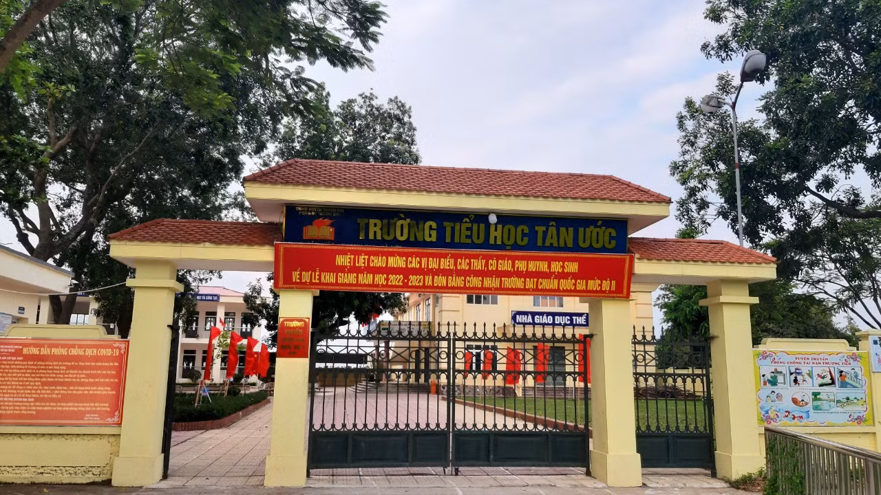 Huyện Thanh Oai sẽ tổ chức thi tuyển chức danh hiệu trưởng Trường Tiểu học Tân Ước. Huyện Thanh Oai sẽ tổ chức thi tuyển chức danh hiệu trưởng Trường Tiểu học Tân Ước.