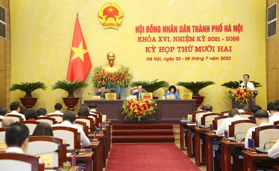 Quang cảnh ngày làm việc thứ 3, Kỳ họp thứ 12 của HĐND TP. Hà Nội
