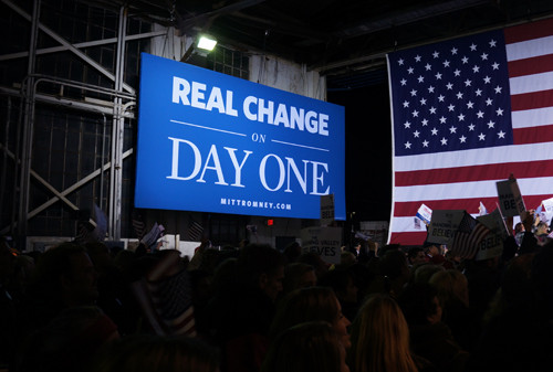 Khẩu hiệu tranh cử của ông Romney và Ryan là tạo ra những thay đổi thực sữ nhằm có ý chỉ trích lời hứa 