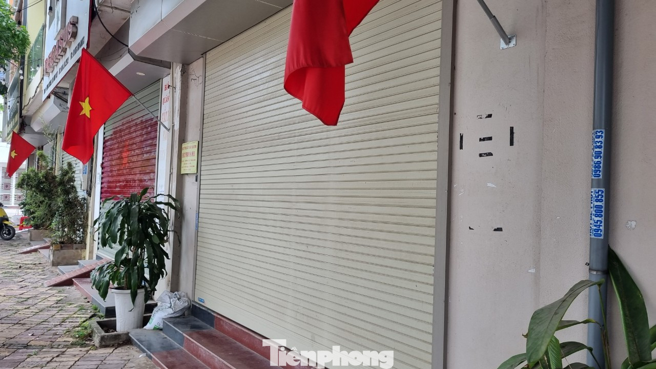 Các biển hiệu của Chi nhánh Hòa Bình - Công ty cổ phần dược quốc tế Big Four Pharma và Chi nhánh Hòa Bình - Công ty CP dinh dưỡng y học BFF đã được tháo dỡ. Các biển hiệu của Chi nhánh Hòa Bình - Công ty cổ phần dược quốc tế Big Four Pharma và Chi nhánh Hòa Bình - Công ty CP dinh dưỡng y học BFF đã được tháo dỡ.