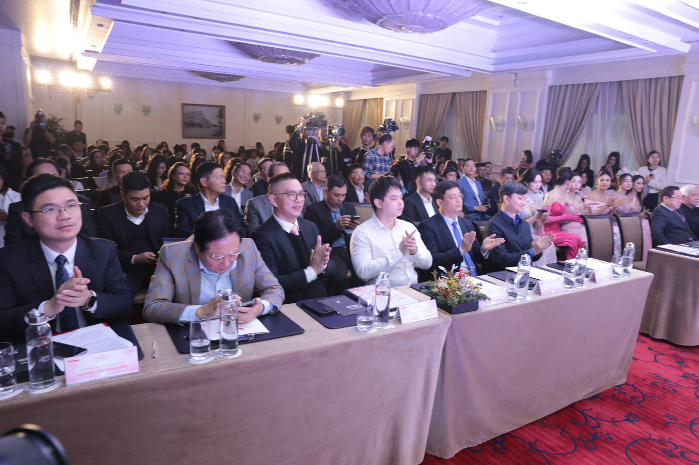 Khởi động cuộc thi Hoa hậu Việt Nam năm 2024: Rạng rỡ Việt Nam ảnh 26 Khởi động cuộc thi Hoa hậu Việt Nam năm 2024: Rạng rỡ Việt Nam ảnh 26