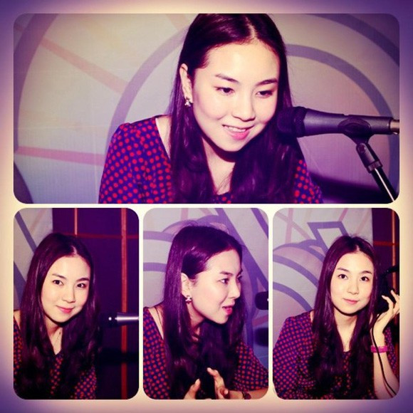 Mai Ngọc, biệt danh Ngọc xinh là một trong những thế hệ hot girl 8x của Hà Thành nổi như cồn khoảng 7 năm về trước. Với chiều cao 1m72, khuôn mặt xinh xắn và nụ cười dễ thương, Ngọc xinh xuất hiện rất nhiều trên các trang báo và các tạp chí dành cho lứa tuổi teen