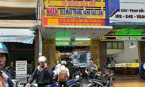 Bỏ ngỏ nhiều câu hỏi vụ đổi 100 USD bị phạt 90 triệu ảnh 3 Bỏ ngỏ nhiều câu hỏi vụ đổi 100 USD bị phạt 90 triệu ảnh 3