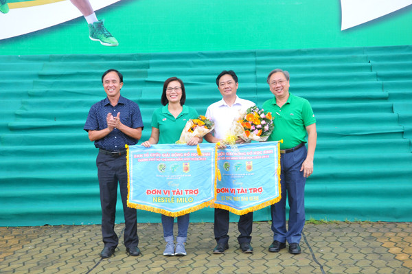 Sôi nổi khởi tranh Giải Bóng rổ học sinh TP HCM năm học 2018 – 2019 ảnh 1