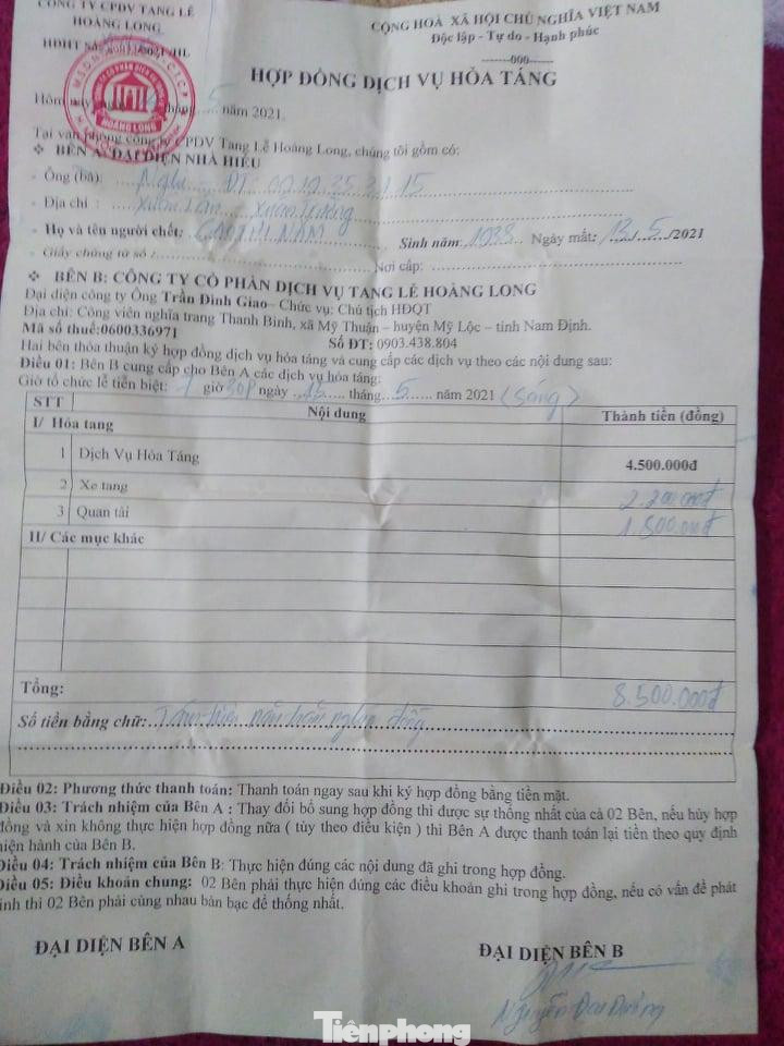Hợp đồng và hoá đơn của Công ty Hoàng Long về dịch vụ tang lễ - Ảnh: ngành thuế cung cấp Hợp đồng và hoá đơn của Công ty Hoàng Long về dịch vụ tang lễ - Ảnh: ngành thuế cung cấp