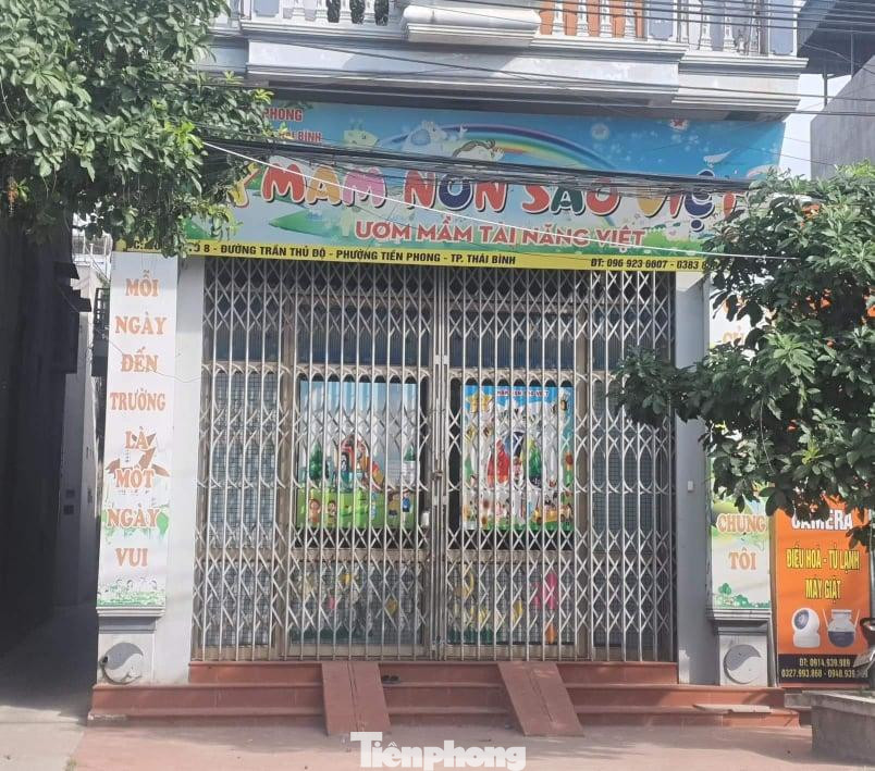 Cơ quan chức năng tạm đình chỉ hoạt động của cơ sở mầm non Sao Việt để điều tra vụ án "Hành hạ người khác" - Ảnh: Hoàng Long, Đặng Anh