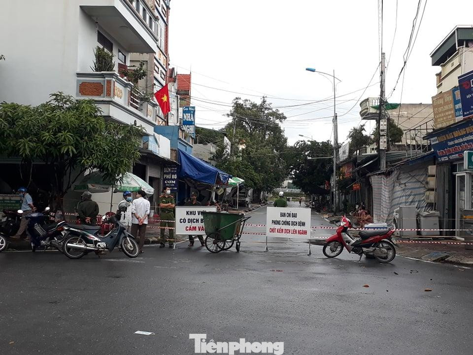 Hà Nam mở rộng phong toả tại thành phố Phủ Lý - Ảnh:Hoàng Long Hà Nam mở rộng phong toả tại thành phố Phủ Lý - Ảnh:Hoàng Long