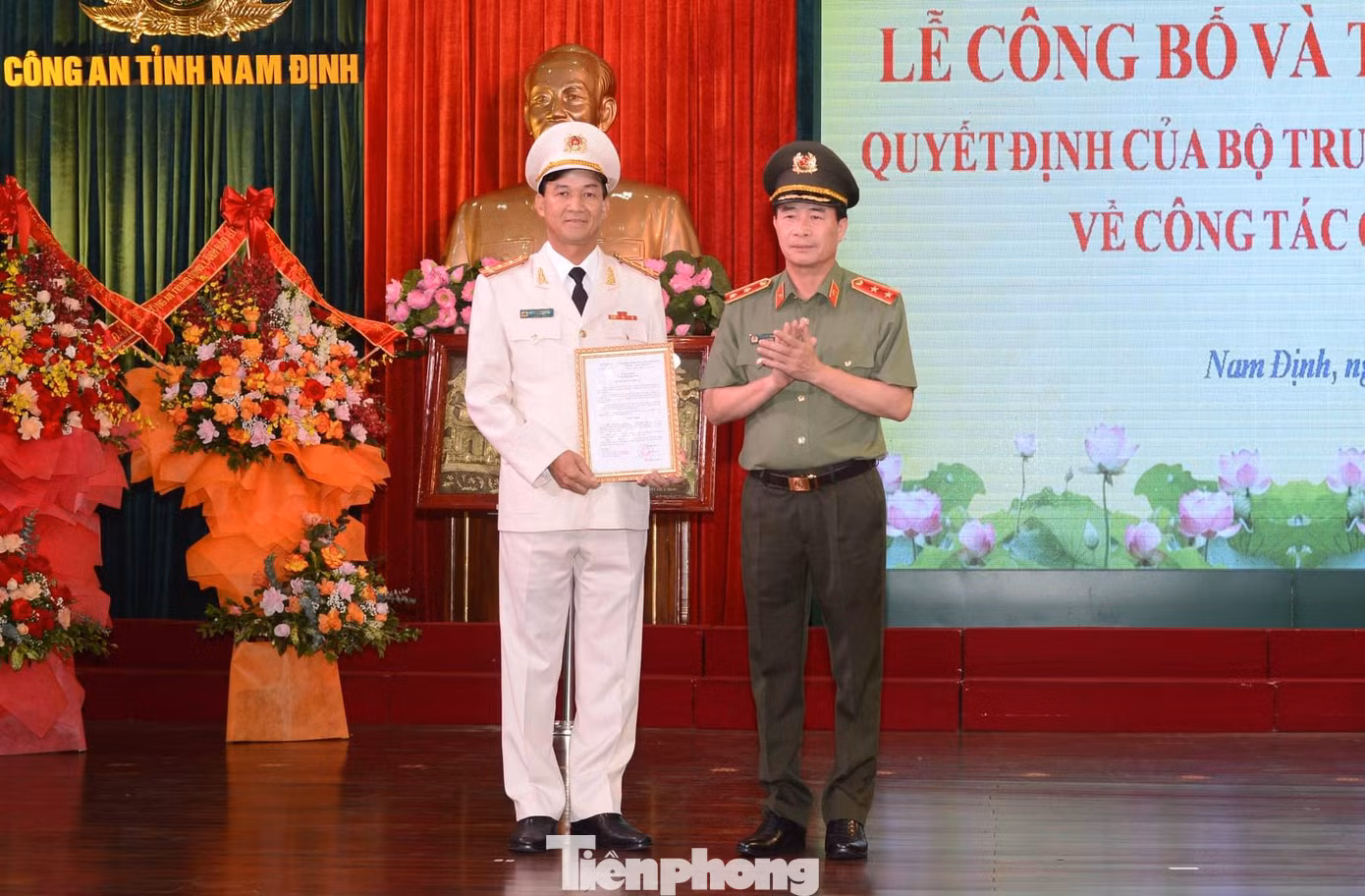 Tân Giám đốc Công an tỉnh Nam Định Trần Minh Tiến nhận nhiệm vụ tại Nam Định từ ngày 1/6. Ảnh: Hoàng Long