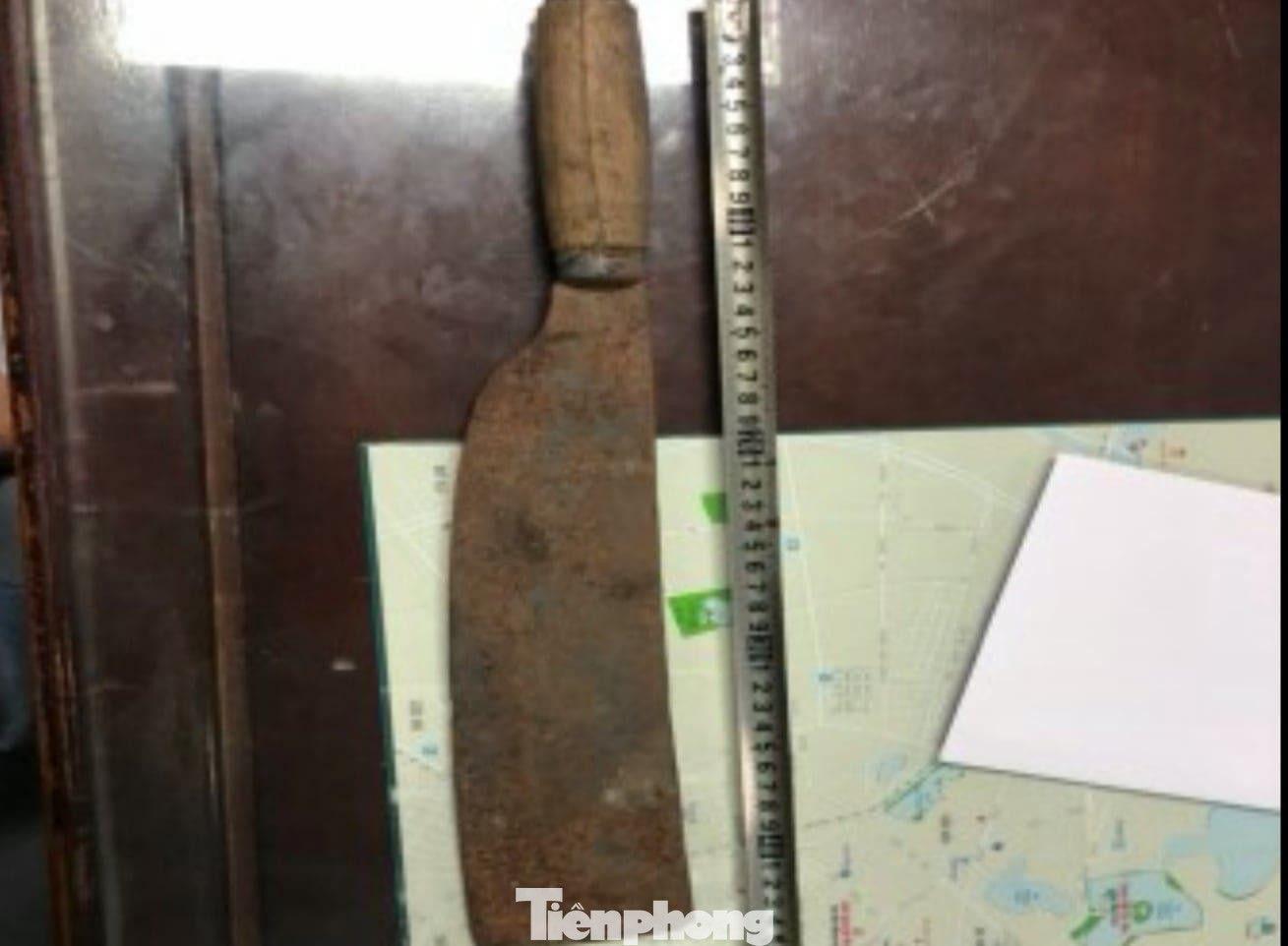 Hung khí thu được của nhóm cướp - Ảnh: Hoàng Long