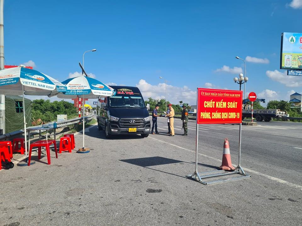 Từ 13/8, toàn bộ người ra, vào tỉnh Nam Định sẽ bị kiểm soát chặt chẽ hơn - Ảnh: Hoàng Long