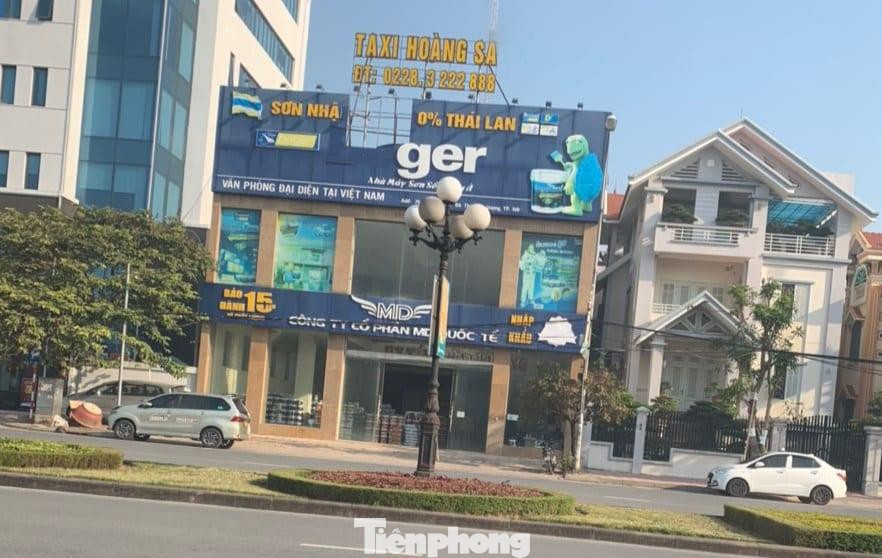 Thắng "Sơn" núp bóng kinh doanh taxi Hoàng Sa để tổ chức cờ bạc. Ảnh: Hoàng Long