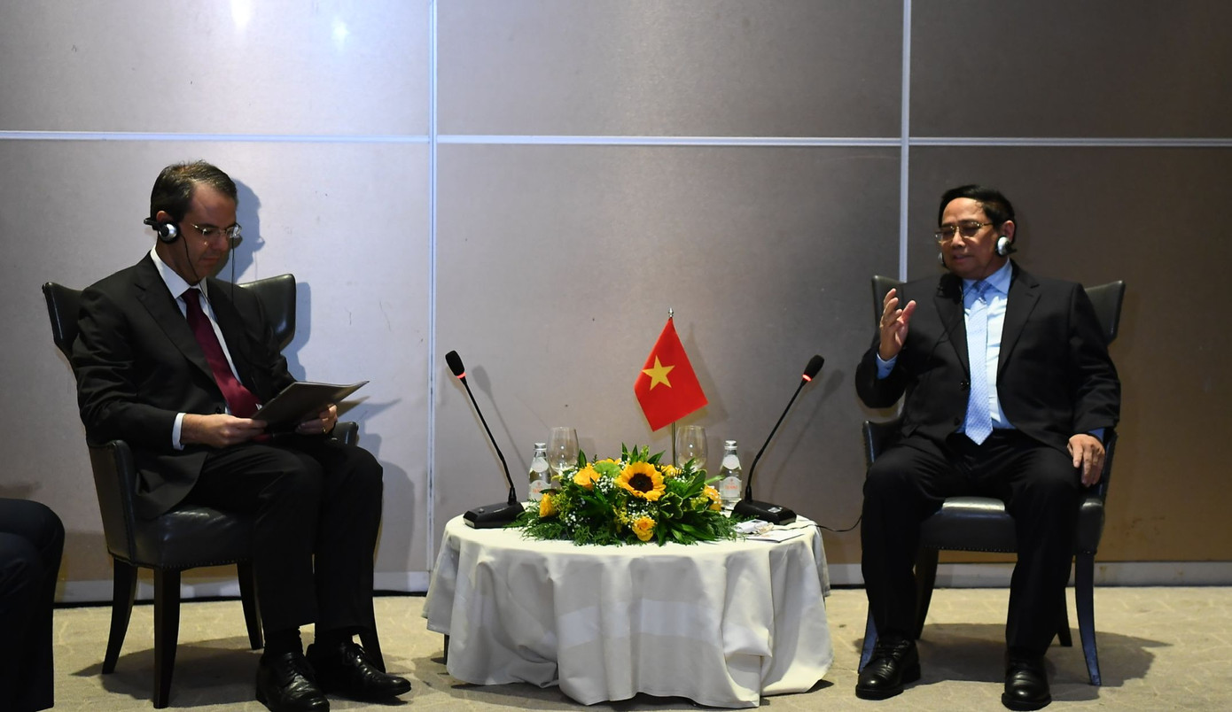 Thủ tướng khẳng định: Việt Nam sẽ hướng tới thành trung tâm trung chuyển hàng không thế giới. Ảnh: PV.