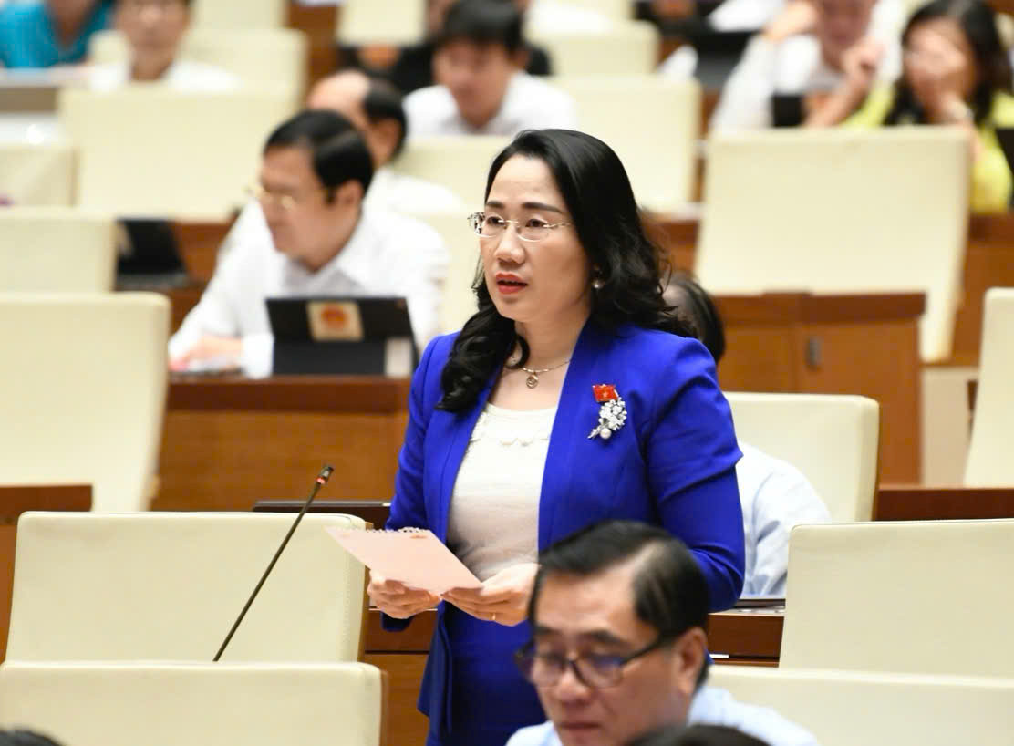 Đại biểu Nguyễn Thị Thủy (đoàn Bắc Kạn) Đại biểu Nguyễn Thị Thủy (đoàn Bắc Kạn)