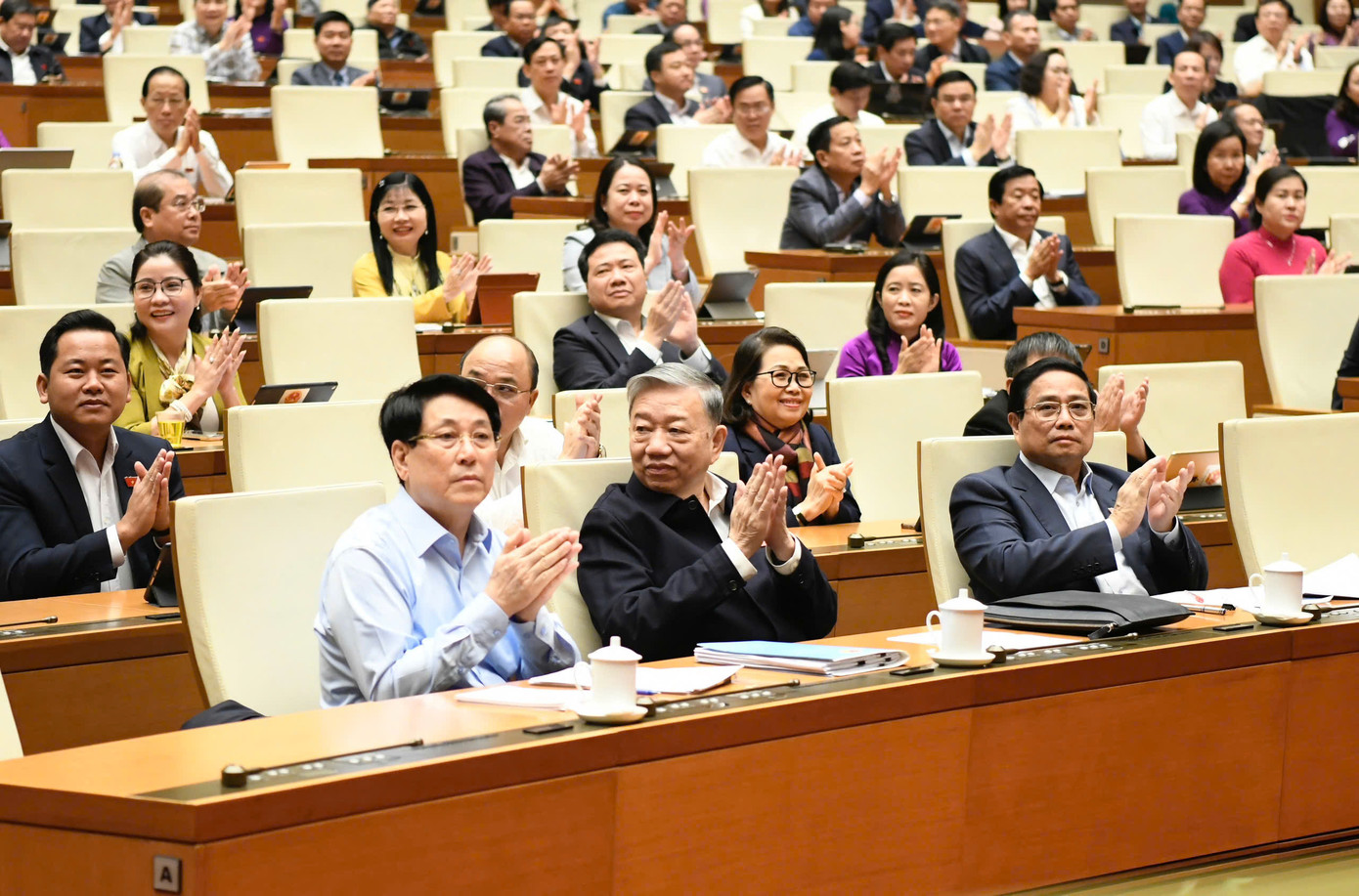 Lãnh đạo Đảng, Nhà nước tại phiên họp ngày 30/11. Ảnh: Như Ý