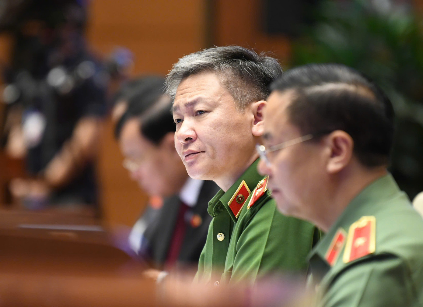 Đại diện cơ quan soạn thảo dự án luật tại phiên họp. Ảnh: Như Ý.