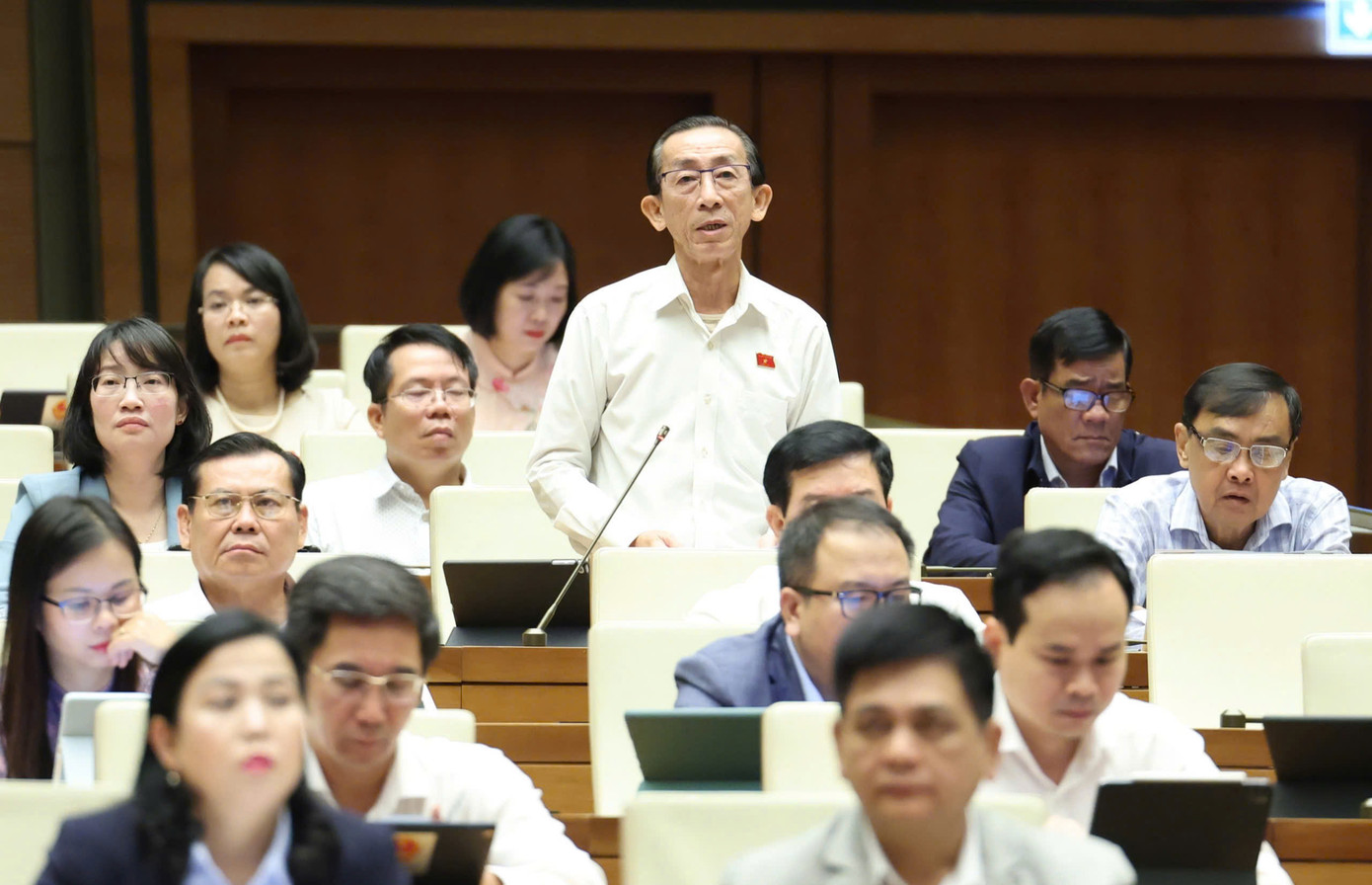 Đại biểu Quốc hội Trần Hoàng Ngân (đoàn TPHCM). Ảnh: Như Ý Đại biểu Quốc hội Trần Hoàng Ngân (đoàn TPHCM). Ảnh: Như Ý