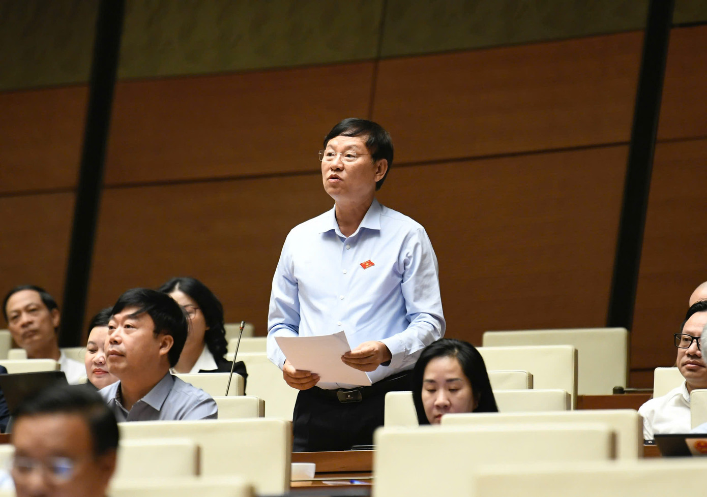 Đại biểu Nguyễn Hữu Chính. Ảnh: Như Ý