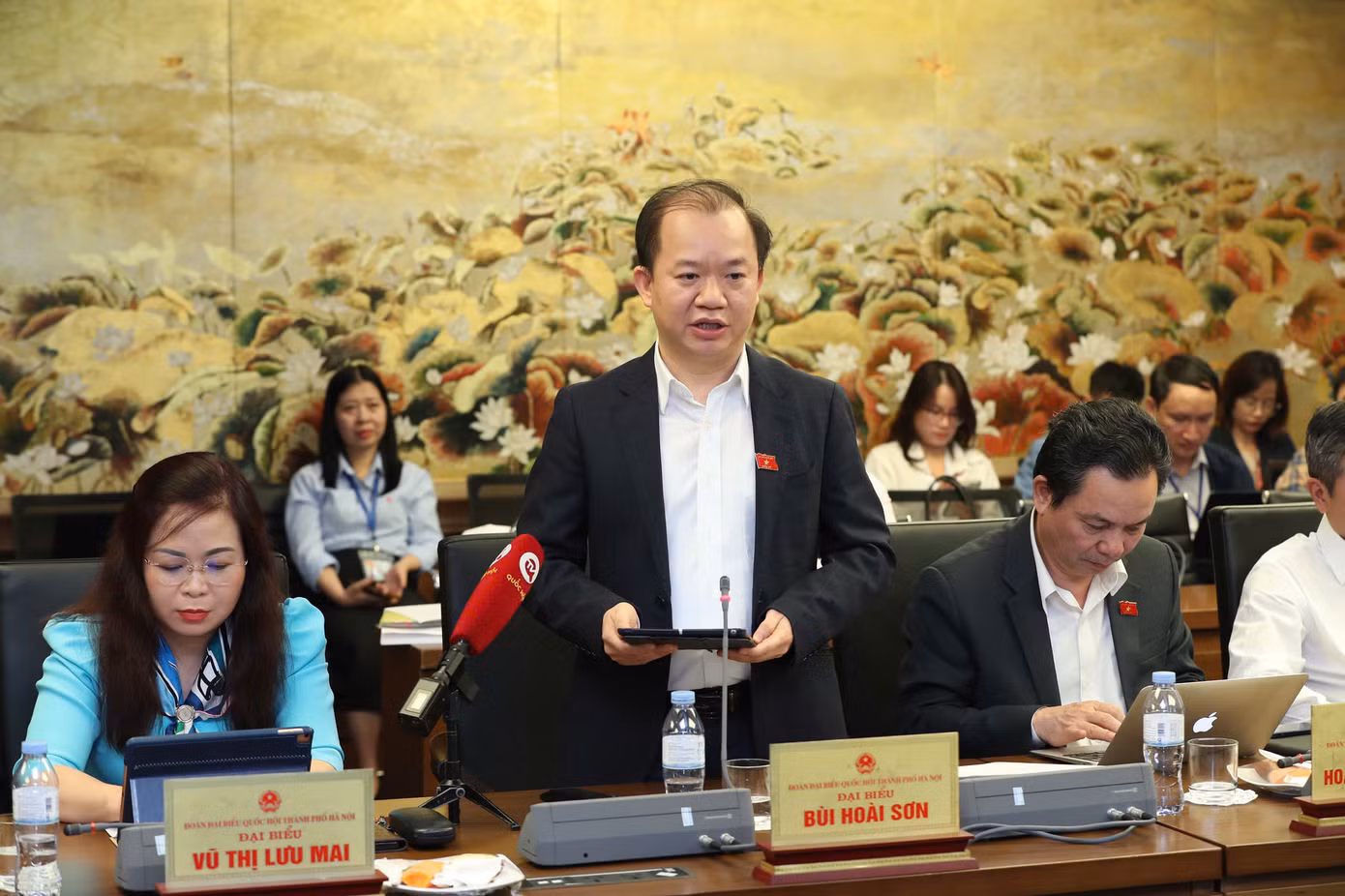 Đại biểu Bùi Hoài Sơn (đoàn Hà Nội). Ảnh: Như Ý Đại biểu Bùi Hoài Sơn (đoàn Hà Nội). Ảnh: Như Ý