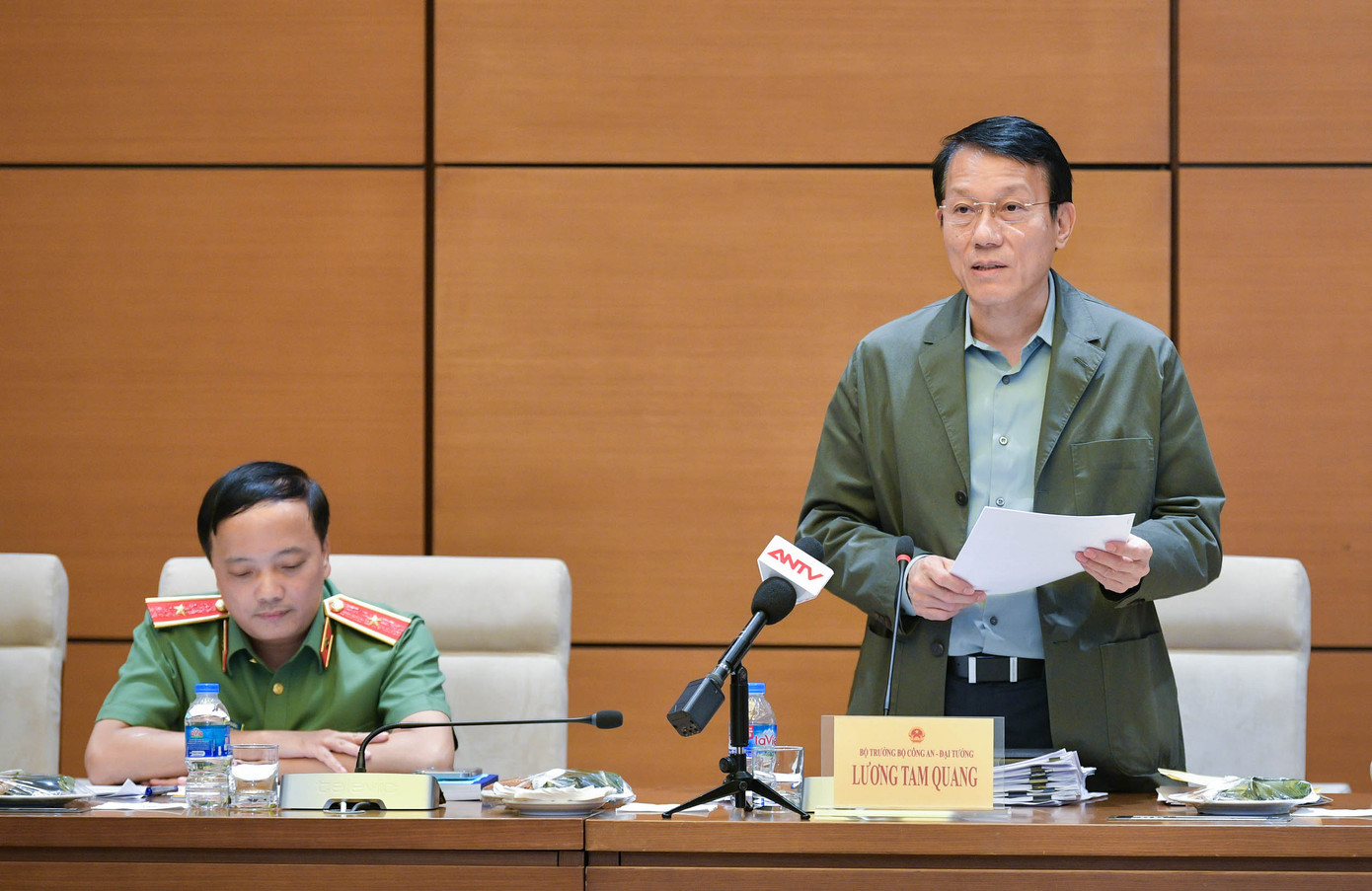 Bộ trưởng Bộ Công an Lương Tam Quang tại phiên họp. Ảnh: QH