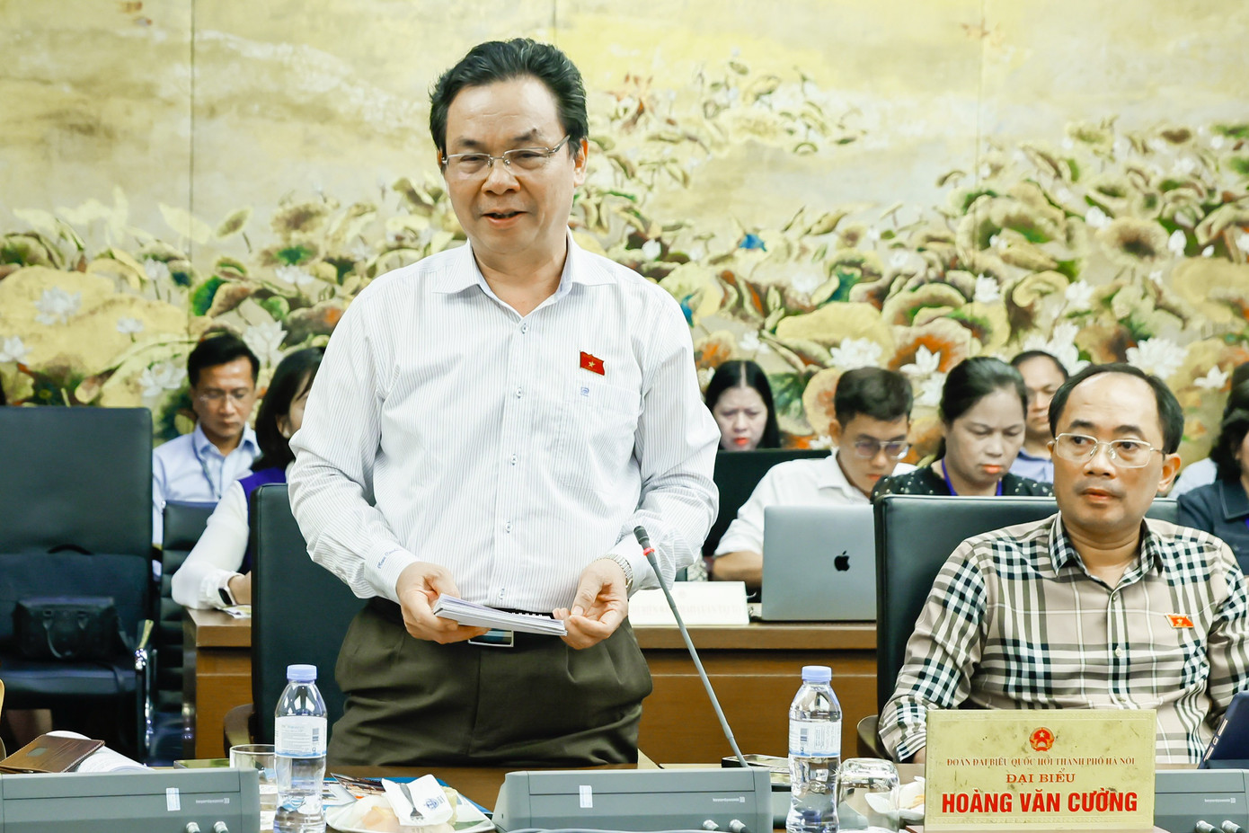 Đại biểu Hoàng Văn Cường. Ảnh: Như Ý.