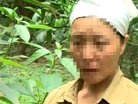 Nước mắt của người mẹ sau thảm án. Nước mắt của người mẹ sau thảm án