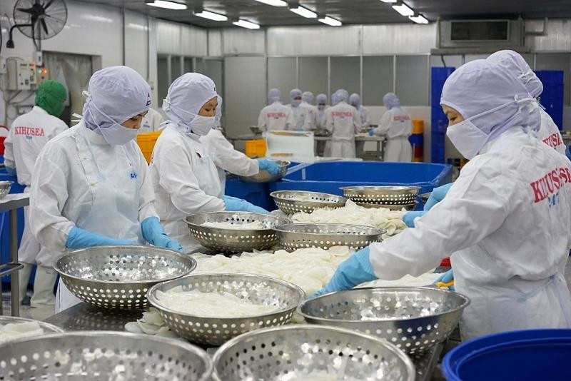 Theo Bộ NN&PTNT đến nay, chưa có cơ sở khoa học nào khẳng định virus COVID-19 lây nhiễm qua hàng nông, thủy sản Theo Bộ NN&PTNT đến nay, chưa có cơ sở khoa học nào khẳng định virus COVID-19 lây nhiễm qua hàng nông, thủy sản