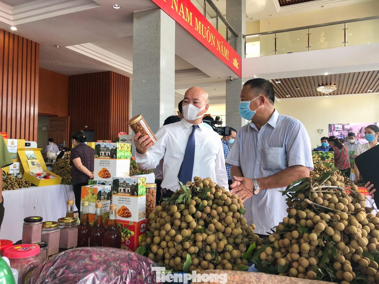 Theo đại diện Bộ Công Thương, từ nay đến sang năm, phấn đấu đưa thương hiệu nhãn lồng Hưng Yên có tên tuổi trên thị trường quốc tế