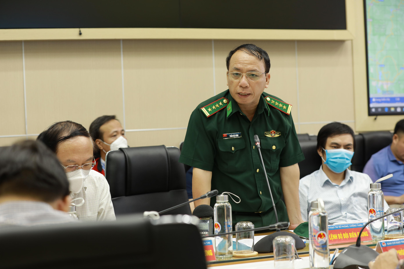 Đại diện Bộ Tư lệnh Bộ đội Biên phòng cho biết còn khoảng 149 tàu, thuyền ở trên biển, trong đó số lượng tàu, thuyền trong vùng nguy hiểm còn 21 tàu Đại diện Bộ Tư lệnh Bộ đội Biên phòng cho biết còn khoảng 149 tàu, thuyền ở trên biển, trong đó số lượng tàu, thuyền trong vùng nguy hiểm còn 21 tàu