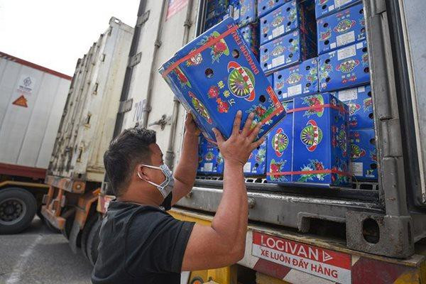 Xuất khẩu nông sản sang Trung Quốc đang gặp khó vì đối tác đang siết chặt kiểm tra Xuất khẩu nông sản sang Trung Quốc đang gặp khó vì đối tác đang siết chặt kiểm tra