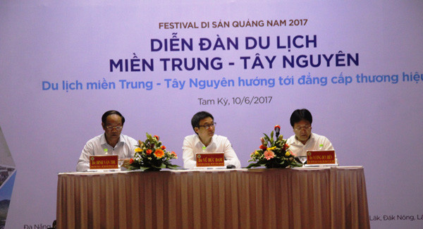Phó Thủ tướng Vũ Đức Đam: 'Không chỉ đầu tư khách sạn mới là phục vụ du lịch' ảnh 1