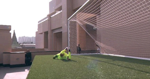 Tròn mắt xem Neymar phô diễn khả năng đá phạt siêu dị ảnh 2