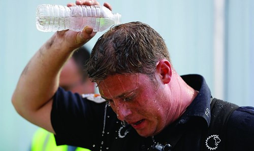 Làm thế nào để tránh sốc nhiệt do nắng nóng? ảnh 2