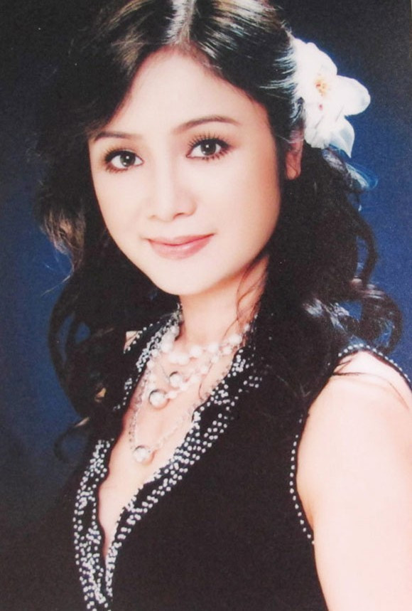 Mỹ nhân phim “Lá ngọc cành vàng” vẫn xinh đẹp, mặn mà sau 30 năm ảnh 5