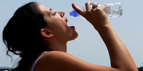 Làm thế nào để tránh sốc nhiệt do nắng nóng? ảnh 1