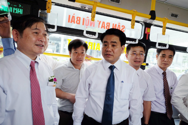 Xe buýt 5 sao đi sân bay Nội Bài giá vé 30.000 đồng ảnh 1