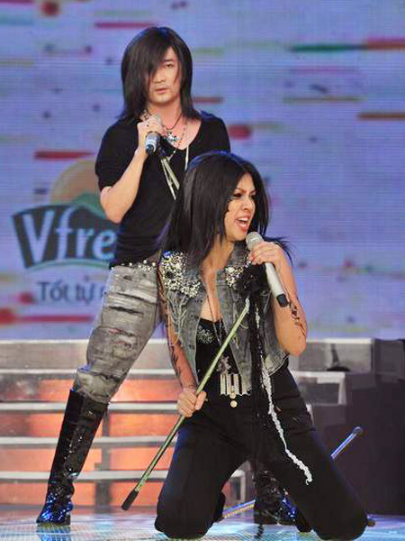 ...nhưng Đàm Vĩnh Hưng - Kim Thư lại đang có lợi thế khác trong “Cặp đôi hoàn hảo”