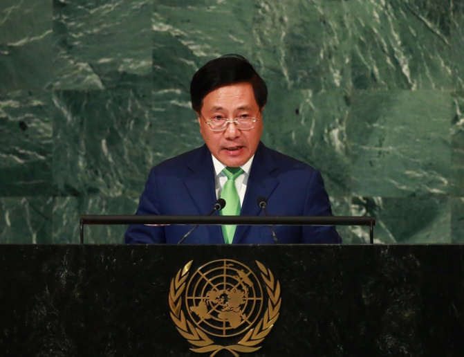 Phó Thủ tướng Thường trực Chính phủ Phạm Bình Minh phát biểu trước Đại hội đồng Liên Hợp Quốc, ngày 24/9. (Ảnh: VGP)