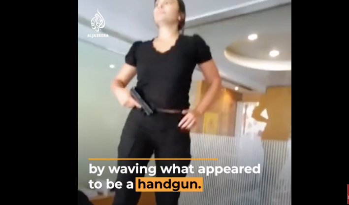 Một phụ nữ Li-băng cầm súng xông vào ngân hàng để đòi rút tiền của chính mình