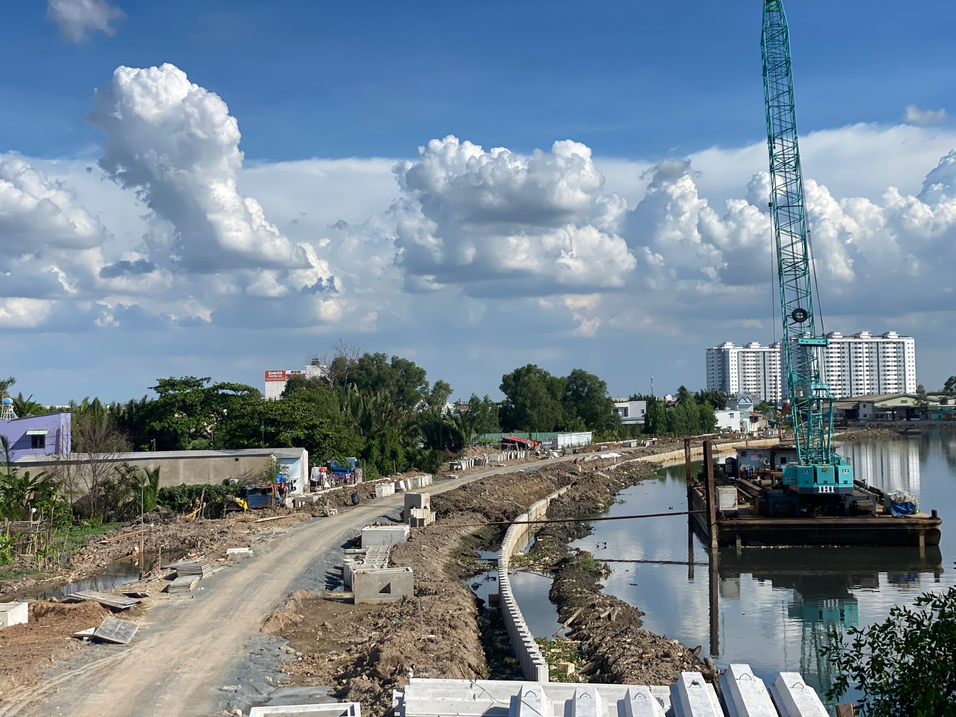 Sau khi hoàn thành, dự án xây dựng hạ tầng và cải tạo môi trường kênh Tham Lương - Bến Cát - rạch Nước Lên sẽ góp phần thay đổi bộ mặt đô thị, giảm ô nhiễm môi trường, góp phần cải thiện đời sống cho khoảng 2 triệu người dân trong lưu vực rộng gần 15.000 ha. Bên cạnh đó là hình thành tuyến giao thông thủy, giao thông bộ liên kết khu vực Bắc và Nam của TPHCM, là cơ sở tạo động lực phát triển kinh tế - xã hội.