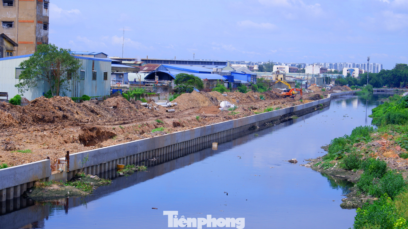 Một số hình ảnh thi công dự án qua các quận Bình Tân, Tân Bình, Tân Phú.