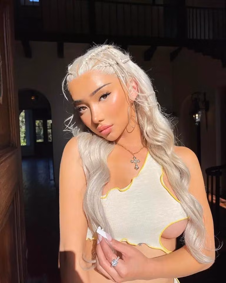 Nikita là ngôi sao chuyển giới gốc Việt có tầm ảnh hưởng lớn ở Mỹ. Ảnh: Instagram.