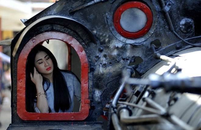 Giữa thành phố đầy mộng mơ 