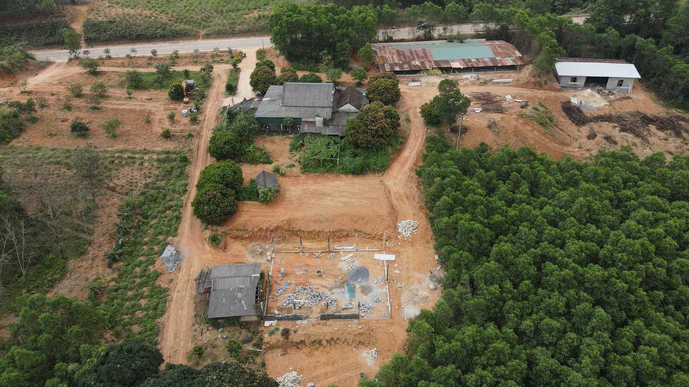 Công trình xây dựng trái phép trên đất trồng cây công nghiệp ở thôn Rào Trường, xã Vĩnh Hà, huyện Vĩnh Linh. Công trình xây dựng trái phép trên đất trồng cây công nghiệp ở thôn Rào Trường, xã Vĩnh Hà, huyện Vĩnh Linh.