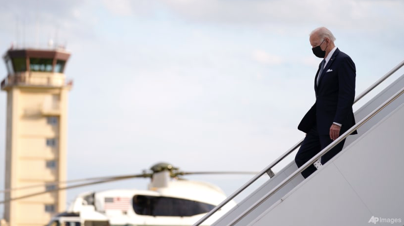 Chuyên cơ chở Tổng thống Mỹ Joe Biden đáp xuống căn cứ không quân Yokota, Nhật Bản, ngày 22/5. (Ảnh: AP) Chuyên cơ chở Tổng thống Mỹ Joe Biden đáp xuống căn cứ không quân Yokota, Nhật Bản, ngày 22/5. (Ảnh: AP)